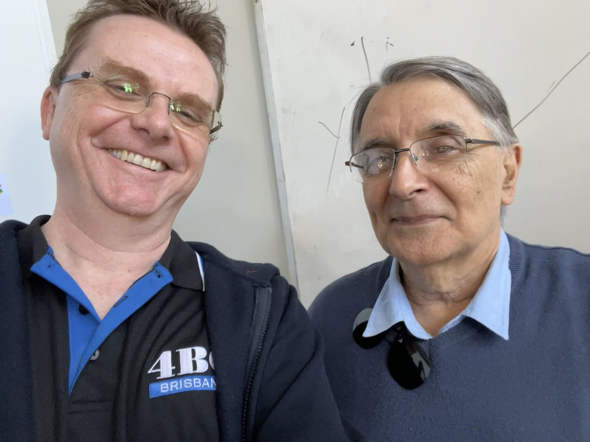 Spencer Howson 📻 tweet media