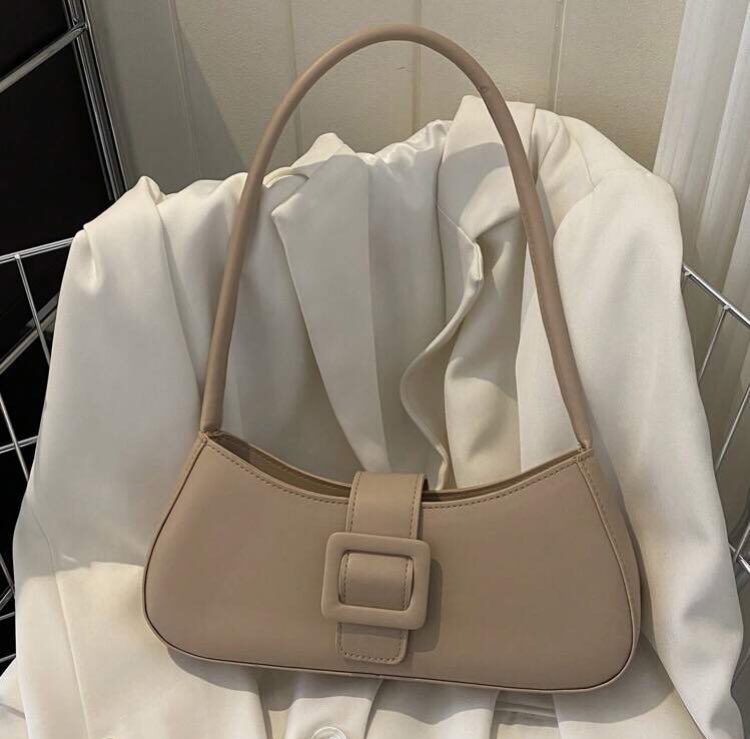 by_hachi's tweet photo. khaki 🤎 https://t.co/YcXXhCEibA