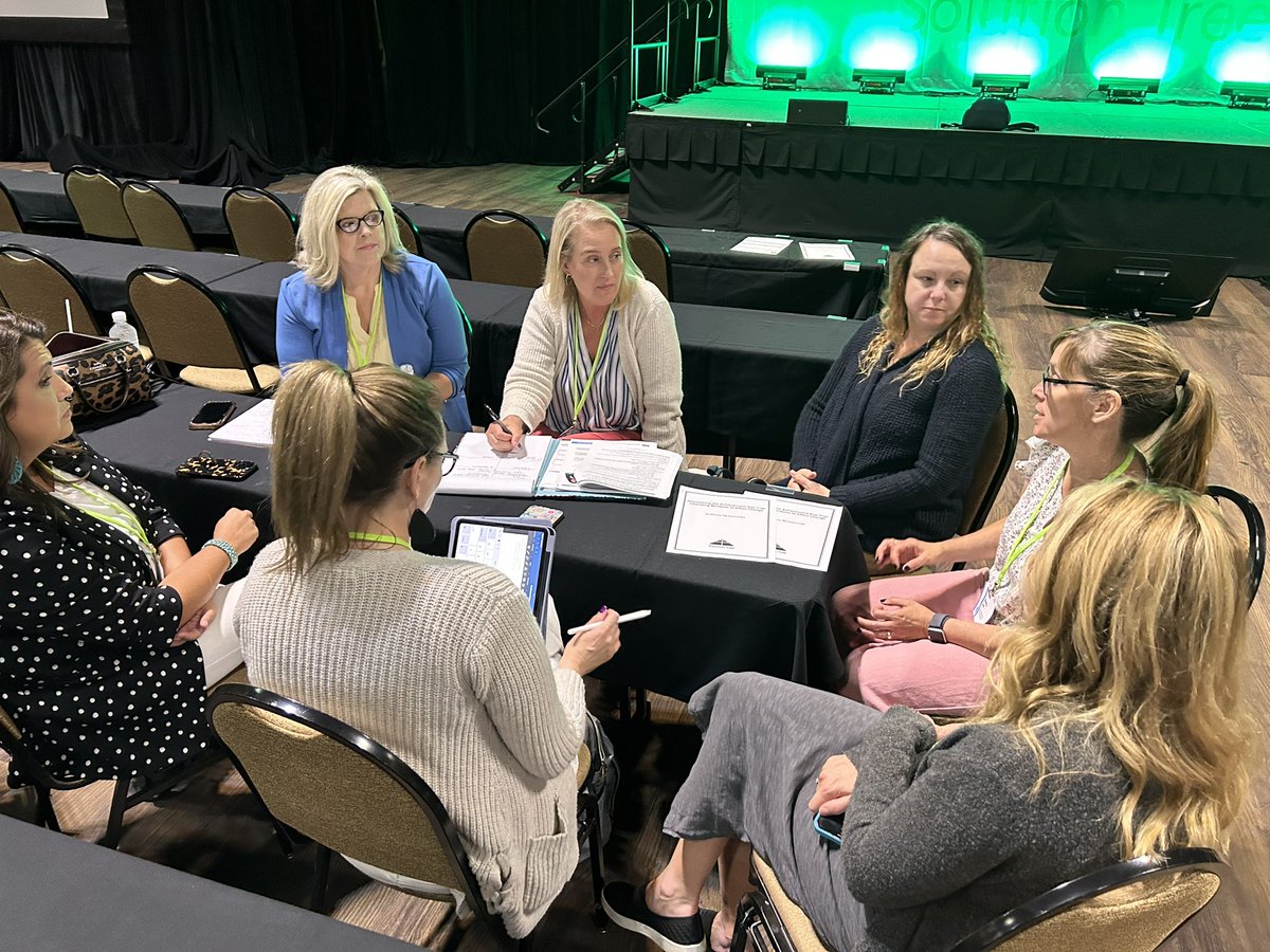 CheyanaPLC's tweet photo. @danvilleCSD @pbschools @wcsEES So impressed with these schools! They were working on the WORK to becoming a true PLC during TEAM time! Way to go @SolutionTree PLC Institute in St.Charles👏🏼👏🏼👏🏼👏🏼👏🏼 https://t.co/mCb4i42Hq2
