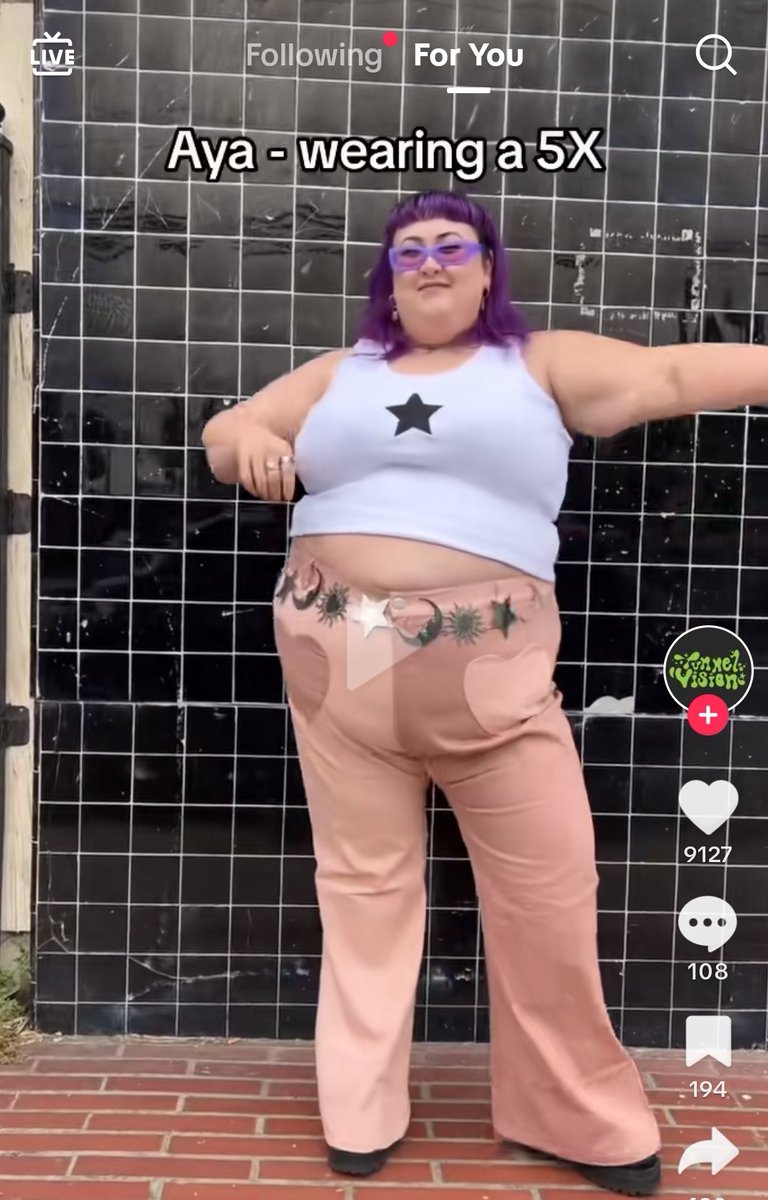 faexing's tweet photo. why r people saying that thisnt size inclusive?!? https://t.co/JT6aUNrStS