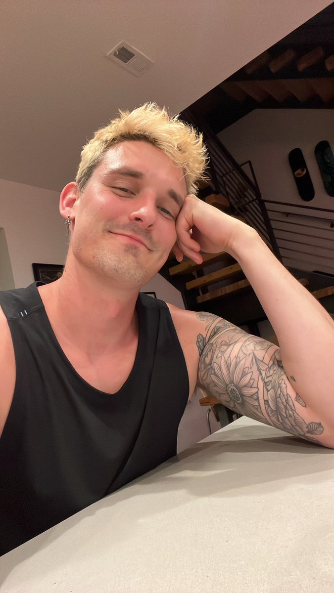 GRiZ 🌈 tweet media