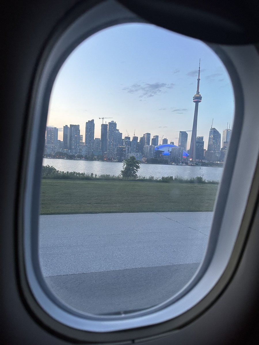 Renée Lanza tweet media