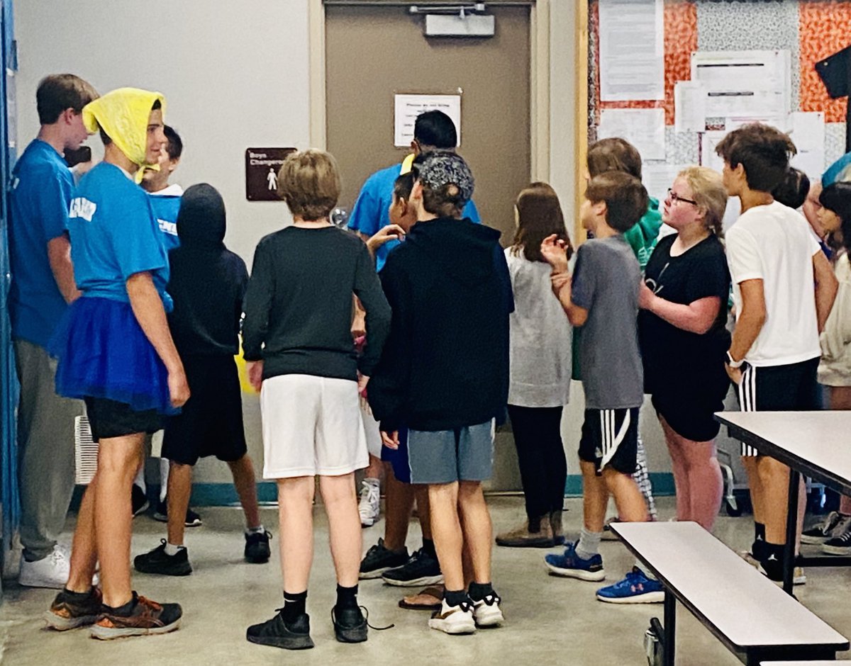 Thank you to our Gr. 8 leadership students as they introduced Gr.5 students from various elementary feeder schools to CNB school through stations and activities today. It was exciting to see so many new students faces in our hallways! ⁦<a href="/SD23News/">Central Okanagan Public Schools</a>⁩