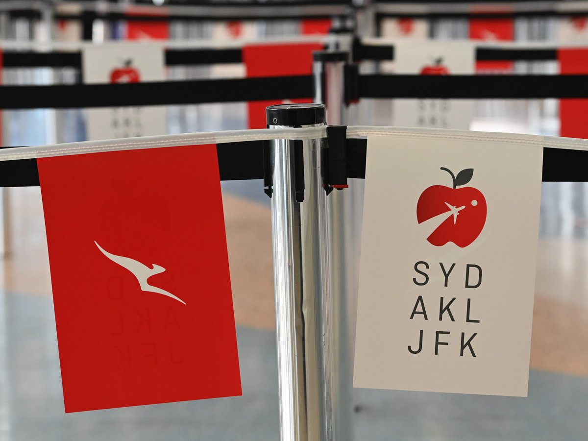 qantas-on-twitter-earlier-today-qf3-touched-down-in-the-big-apple