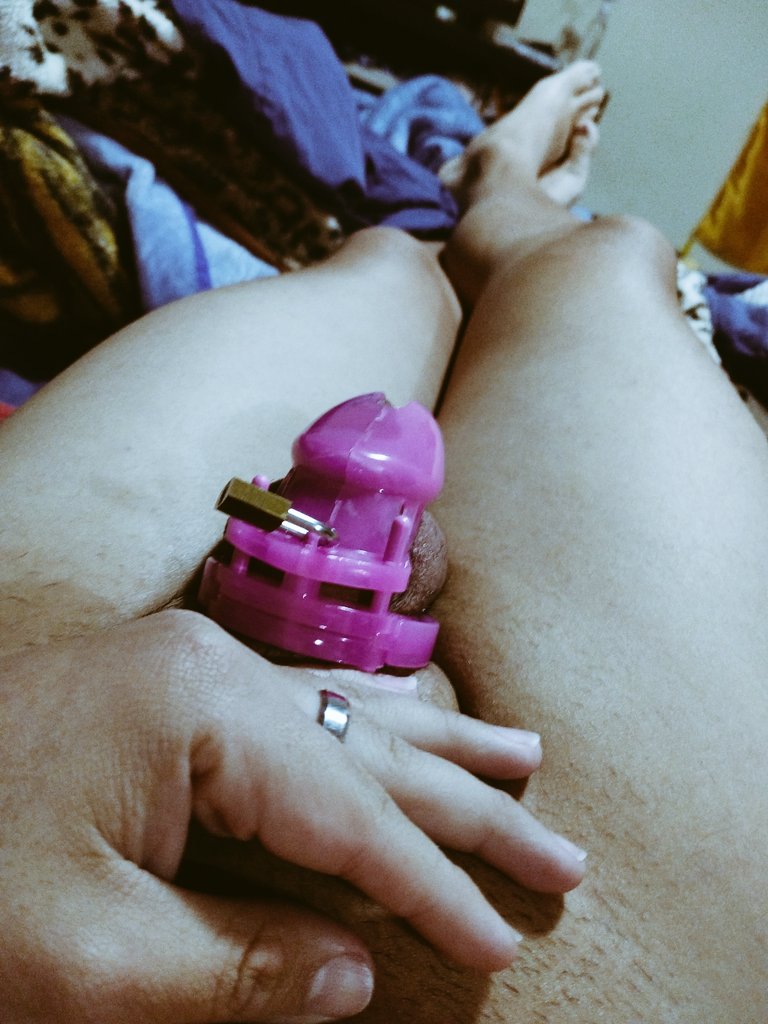 BeyondRn's tweet photo. I do think I need a new one!
#chastityboy #proudcaged #chasitityslave #teamcaged https://t.co/U6OwDWp8eL