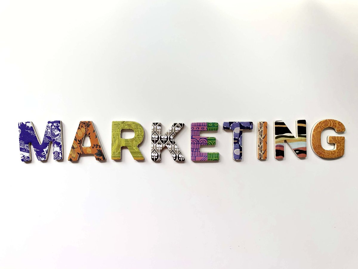 🖥️ Effective digital marketing is more than just strategy—it's about understanding your audience 👥 and delivering value. 💡 As your Digital Marketing Strategists, we'll help you connect with your audience in meaningful ways. 🤝💖

#DigitalMarketing #MarketingStrategy
