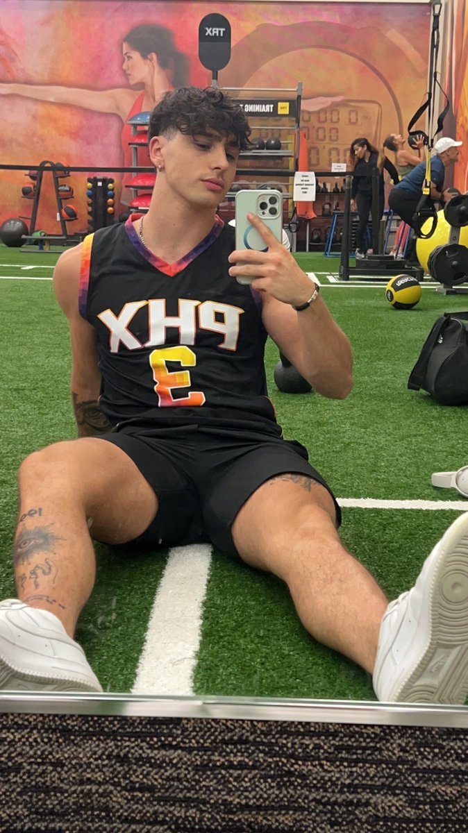 itskylemj's tweet photo. 👅 https://t.co/h7TzyKptnj