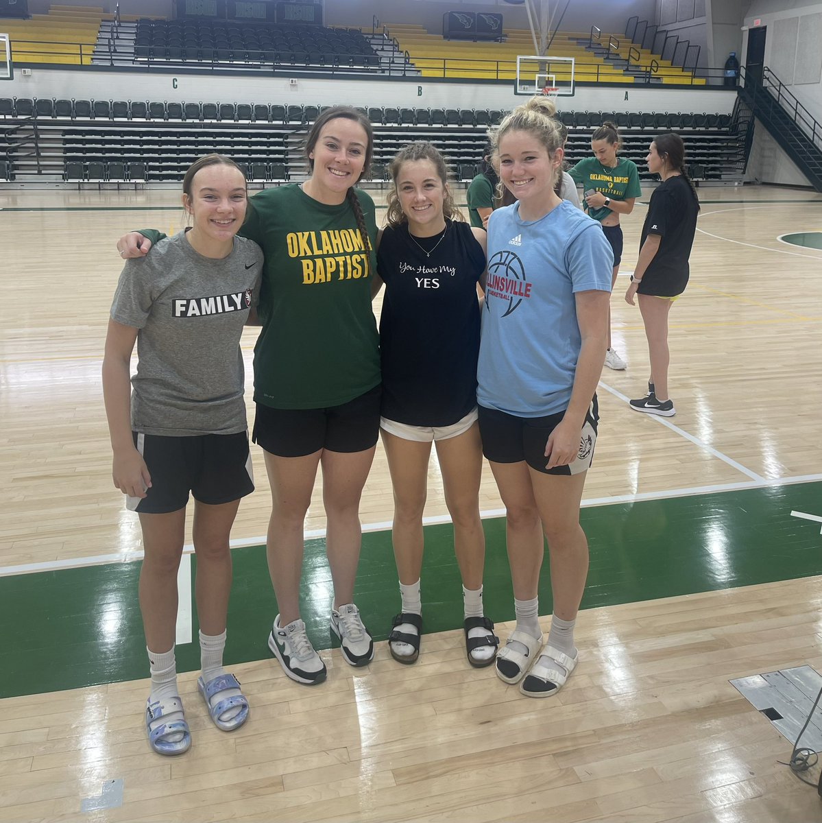 EmmaZ_5's tweet photo. Great camp yesterday @OBU_WBBall! Thanks to @BoOverton and @bseagler! https://t.co/rwXQmkOJr0