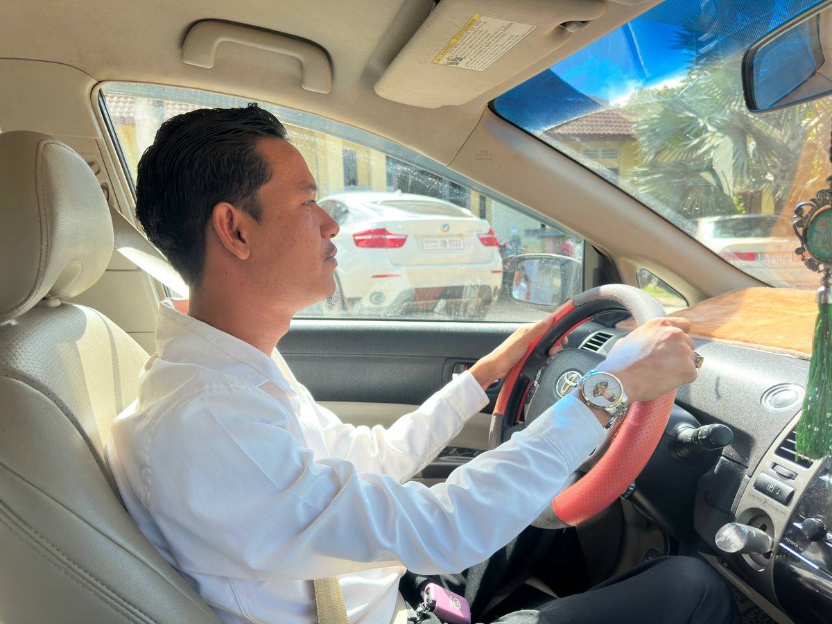 rtry85914611's tweet photo. មានអូនៗកំពង់សោមទេបងចង់ទៅជួប https://t.co/F2Of1jaqUi