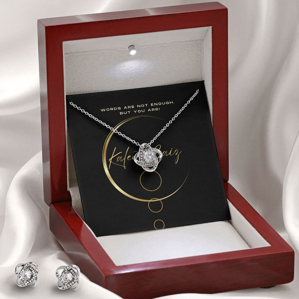 ZaizKalent's tweet photo. Love Knot Pendant and Earrings Set
https://t.co/k9NkoMTHPa
Surprise your beloved with this beautiful Love Knot Earring &amp; Necklace Set! This elegant design symbolizes an unbreakable connection between two souls.  #jewlry  #kalentzaizjewlry #necklaces https://t.co/5RueOuXJaq