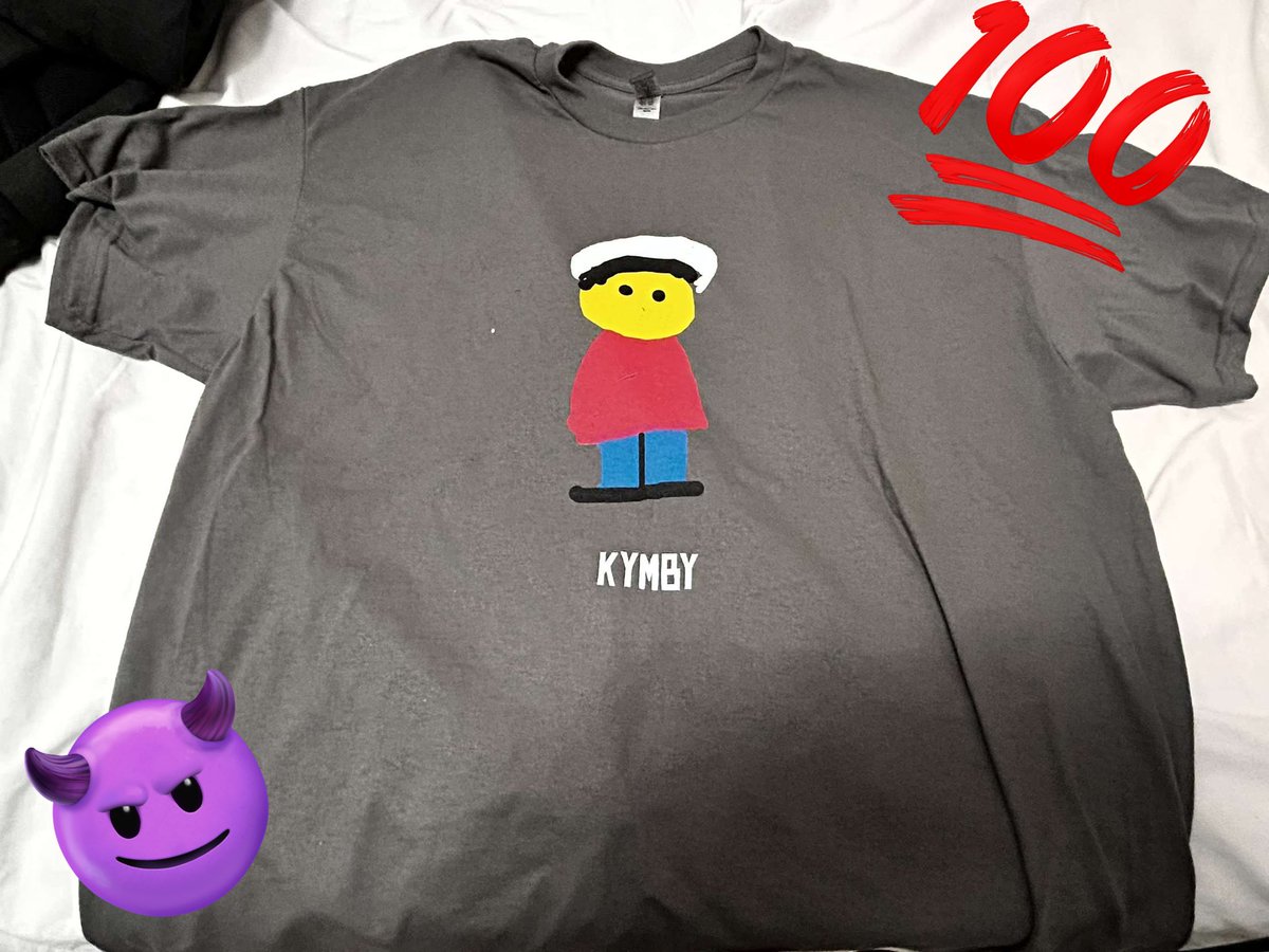 rKymby's tweet photo. thank you @CrunchyPopsicle for picking up the new merch! https://t.co/ZPP5CJWxDi
