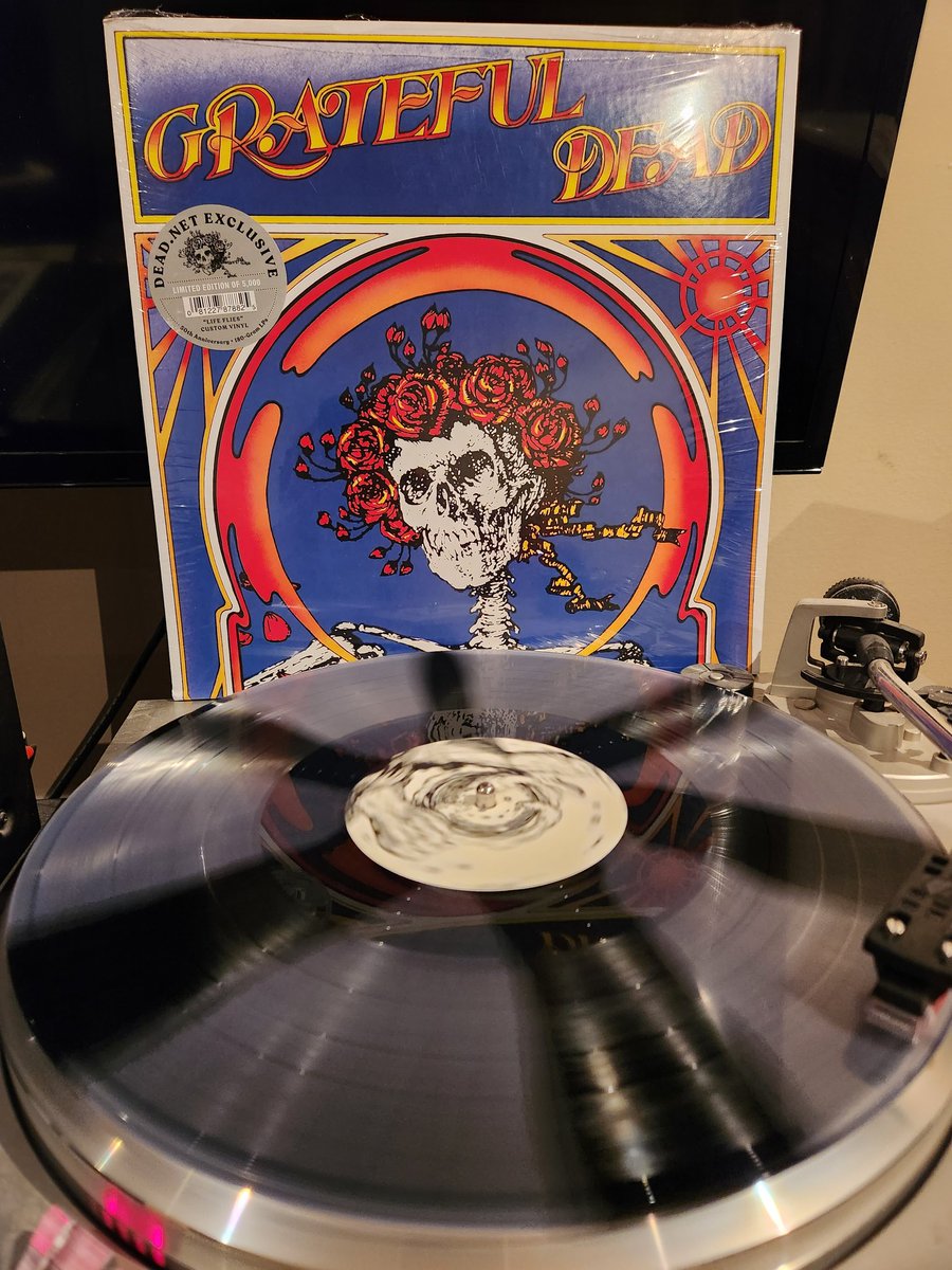 The Grateful Dead are known more for their live albums than the studio ones and this is one of the best. Recorded in 1971 containing some fan favorites like the closer Not Fade Away/Going Down The Road Feeling Bad.
#TheGratefulDead #GratefulDead #Bertha #vinylrecords