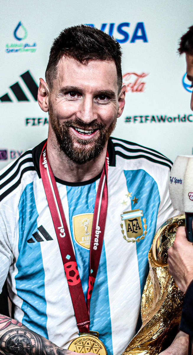TeamLeoM's tweet photo. HOY JUEGA EL CAMPEÓN DEL MUNDO. https://t.co/7EKK60fGPy