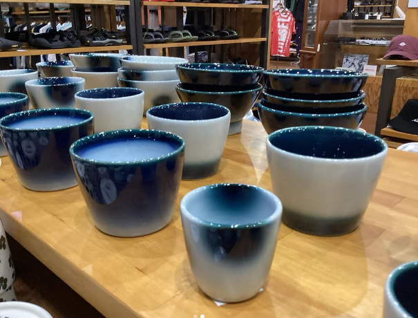uoak's tweet photo. 【TOBEYAKI MARKET】美沢店で6/18(日)まで♪
までとなります。父の日のプレゼントにいかがでしょうか。
6/18(日)は瀬戸内フルーツサンドで有名な「うみとカモメ」さんも出店！

#unitedoak #砥部焼 #窯元 #陶器 #愛媛県 #松山市 #芸術 #oak #美沢 #久米 #銀天街 https://t.co/GuJCWuN9xO