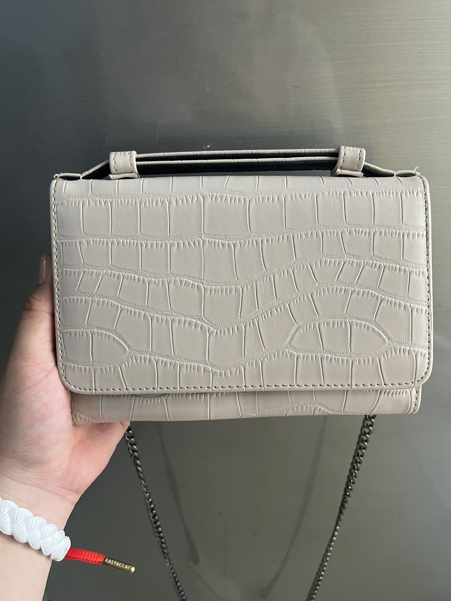 mewmilkkk1's tweet photo. ❗️ส่งต่อ 450฿ ค่า❗️ (ซื้อมา850฿)❗️
กระเป๋าแบรน Bester brand รุ่น Purse 
สภาพ95% มีตำหนิเล็กๆนิดหน่อยค่า
Dmขอดูเพิ่มเติมก่อนได้ค่า🙇🏻‍♀️
*รอบมอนอ นัดรับได้*
#besterbrand #besterbag #ส่งต่อกระเป๋ามือ2 #กระเป๋าแบรนด์ไอจี #ส่งต่อกระเป๋ามือสอง #ส่งต่อกระเป๋า #ส่งต่อbesterbrand #sos https://t.co/ySnkZUYUKG