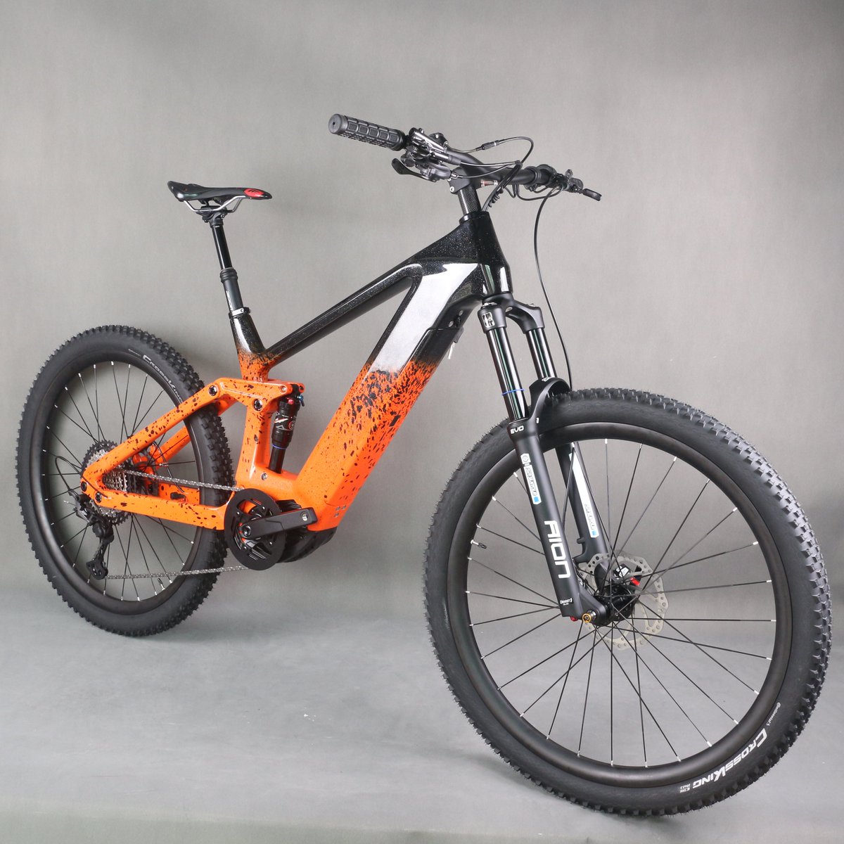 SeraphRose5's tweet photo. 29er Suspension Electric Mountain Bike Complete Bike E69 Shimano M8100 groupsets
#bike #mountainbike #mtblife #bikelife #cyclinglife #bicycle #biker #bikes #cycling #electricbike #carbonbike #bikepron #bikepaint #painting #ridemtb #seraphbike #newbikeday #cyclelist https://t.co/dPVCC2cRvH