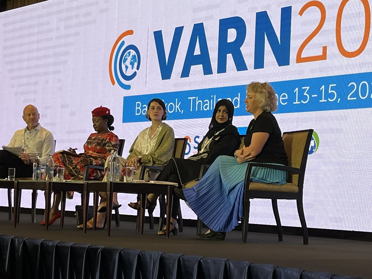 We need to get ahead, when it comes to #AI, says @JulieLeask, because technology can be a great tool to counter mis & disinformation, at #VARN2023 
@gavi @unicefchief #CoVDP #VaccinesWork