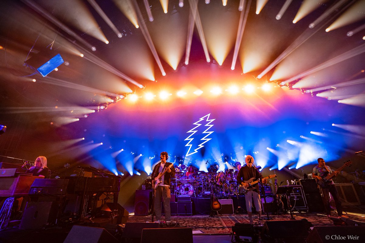 Bobby Weir tweet media
