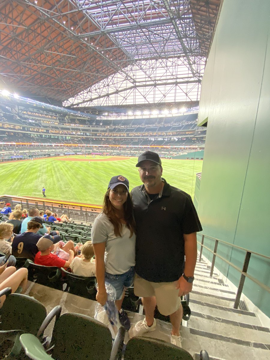 cscrib3's tweet image. ❤️💙🤍