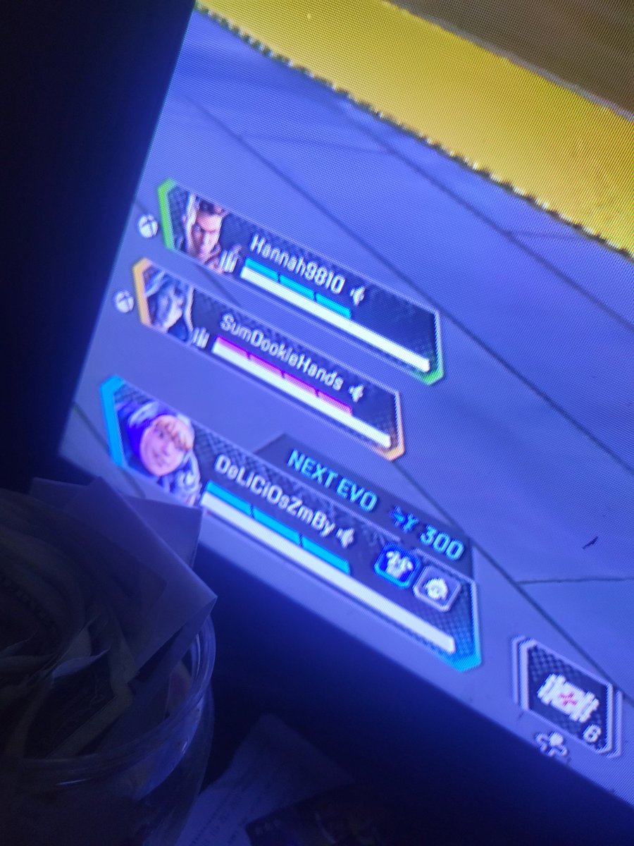 DeliciousMommi's tweet image. I love the names people stick with lmao #randomguy #tags #nameservice #Apex募集 #squads #rankedmatches #funny #WHY #adult