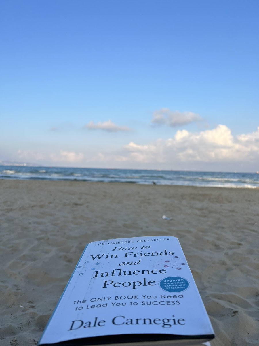 amro0008's tweet photo. The beach at 5:30am is a magical place.
Had my doubts about this book, but 1 chapter in an I’m hooked.
#howtowinfriends #dalecarnegie https://t.co/0rFQlOQrZI