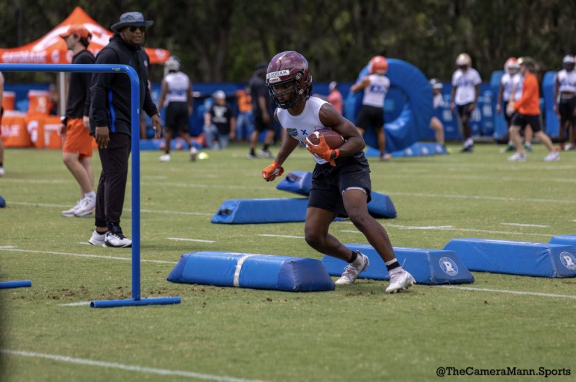 MarquiseBlocker's tweet photo. UF camp https://t.co/kHP3WfNLYx