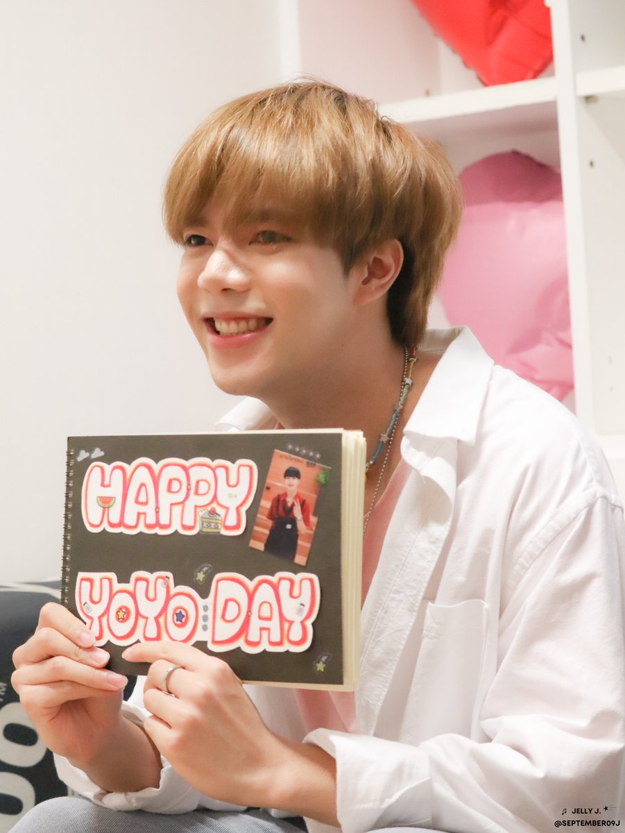 September09J's tweet photo. Happy Birthday to YOYO 🌻🤍
#YOYOthanawin
#HAPPYYOYODAY #HAPPYYOYO24thBirthday https://t.co/79OiRUAI5f
