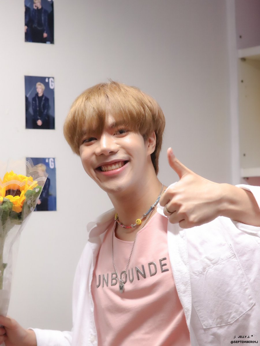 September09J's tweet photo. Happy Birthday to YOYO 🌻🤍
#YOYOthanawin
#HAPPYYOYODAY #HAPPYYOYO24thBirthday https://t.co/79OiRUAI5f