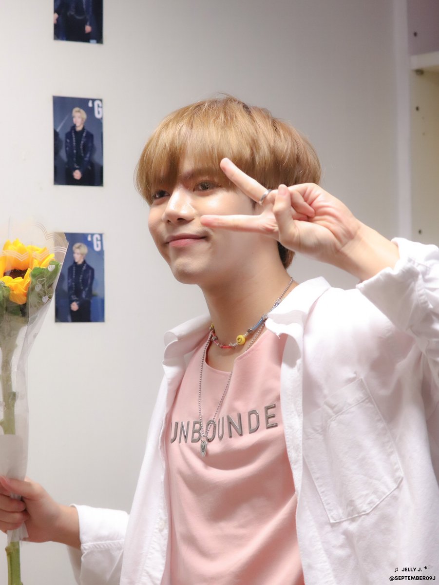September09J's tweet photo. Happy Birthday to YOYO 🌻🤍
#YOYOthanawin
#HAPPYYOYODAY #HAPPYYOYO24thBirthday https://t.co/79OiRUAI5f