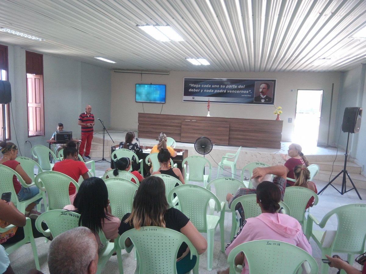 Comienza hoy Forum de Ciencia y Técnica en nuestra empresa y lo hace con la exposición de algunos de nuestros excelentes trabajadores.

#JuntosPodemos 
#VamosConTodo 
#FuerzaCuba