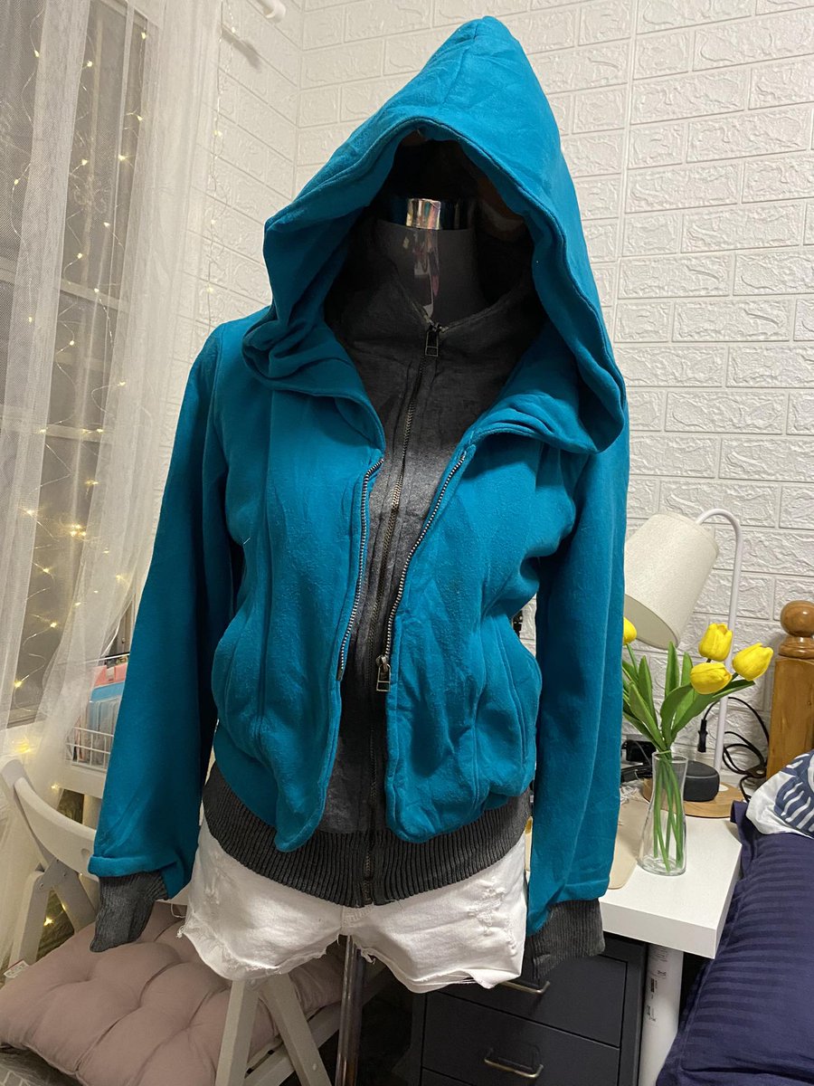 sunkijus's tweet photo. hi moots i'm selling pre-loved hoodies !! reply mine and dm for transacting !! these hoodies are only 150 pesos each (will deduct if may damage) also please like, rt and spread to help me and my personal financial needs hehehehe thank you sm pretty moots <3 #budolfinds https://t.co/hYHvGSXh1N