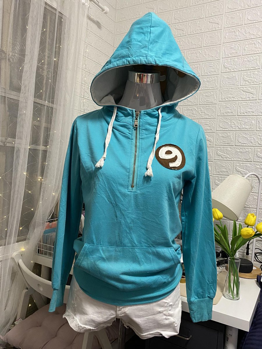 sunkijus's tweet photo. hi moots i'm selling pre-loved hoodies !! reply mine and dm for transacting !! these hoodies are only 150 pesos each (will deduct if may damage) also please like, rt and spread to help me and my personal financial needs hehehehe thank you sm pretty moots <3 #budolfinds https://t.co/hYHvGSXh1N