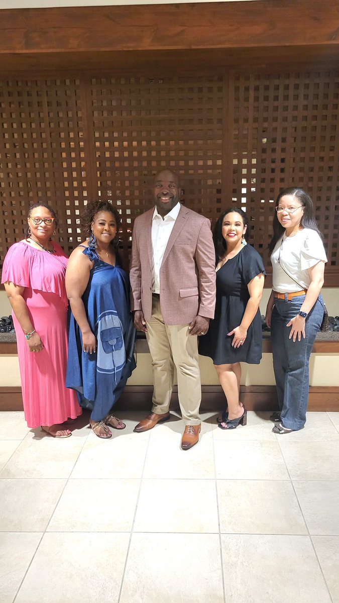 MccallDemetrius's tweet photo. We are present and ready for summer leadership institute with our @SheldonISD board of trustees! Thank you for your support and dedication to student success. #sheldonstrong https://t.co/MjEqmphPwZ