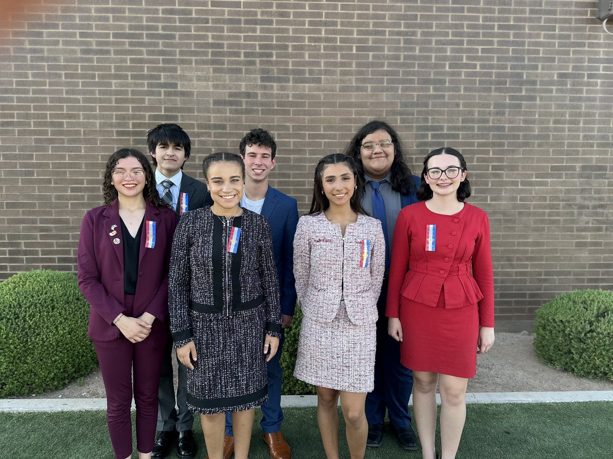Breaking into Double Octos! 
Anabelle Janak - Extemp commentary and Impromptu 
Ari Caceres - Poetry 
Jordan Laningham- Prose and Poetry #speechanddebate #NATS23 #TMFamily #TulosoMidway