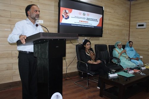 #SKUAST-K organizes capacity building #programme for #students to inculcate #peace, #humanvalues

@skuast_kashmir

risingkashmir.com/skuast-k-organ…