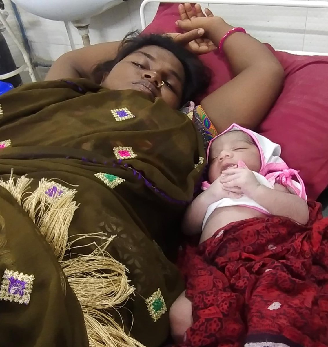 #CycloneAlert | સંભવિત બિપરજોય વાવાઝોડાની આફત સામે તંત્રની તૈયારીઓ...

#અમદાવાદ જિલ્લામાં આરોગ્ય કર્મચારીઓ દ્વારા ઘરે-ઘરે તપાસ કરીને કુલ 154 સગર્ભા બહેનોનું ટ્રેકિંગ 
<a href="/CdhoAhmedabad/">Deputy Director MCH</a> <a href="/dp_amdavad/">DDO AHMEDABAD</a> <a href="/InfoGujarat/">Gujarat Information</a> <a href="/CollectorAhd/">Ahmedabad Collector</a> <a href="/MoHFW_GUJARAT/">Ministry of Health</a>