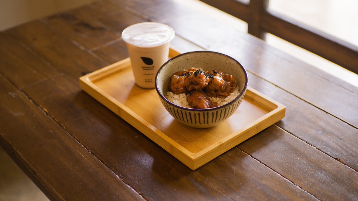 chingkeetea's tweet photo. Our drinks and go-to meals are the perfect pair on any day, donβt you think? π
We have seen how you love them π so starting today at our CEBU and ILIGAN branches, you can now have our #ChingkeeteaCombos and choose among our #ComboPops #ComboFries, and #ComboRamen π https://t.co/9YbnADPnc0