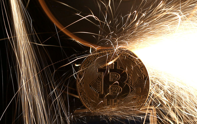 rogue_fia's tweet photo. Bitcoin has been trading in a narrow 3.4% range for the past three days after successfully defending the $25,500 support on June 10. https://t.co/Rxruqfy6lZ