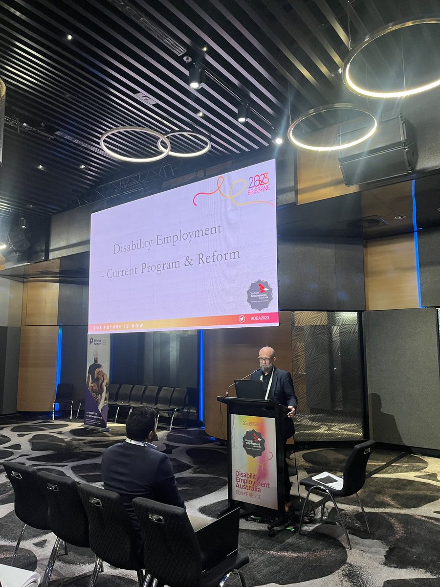 DEAs own David Best and Hanif Mohamed are up in Great Room 3 with an interactive session all focused on DSS - we want your feedback! #DEA2023