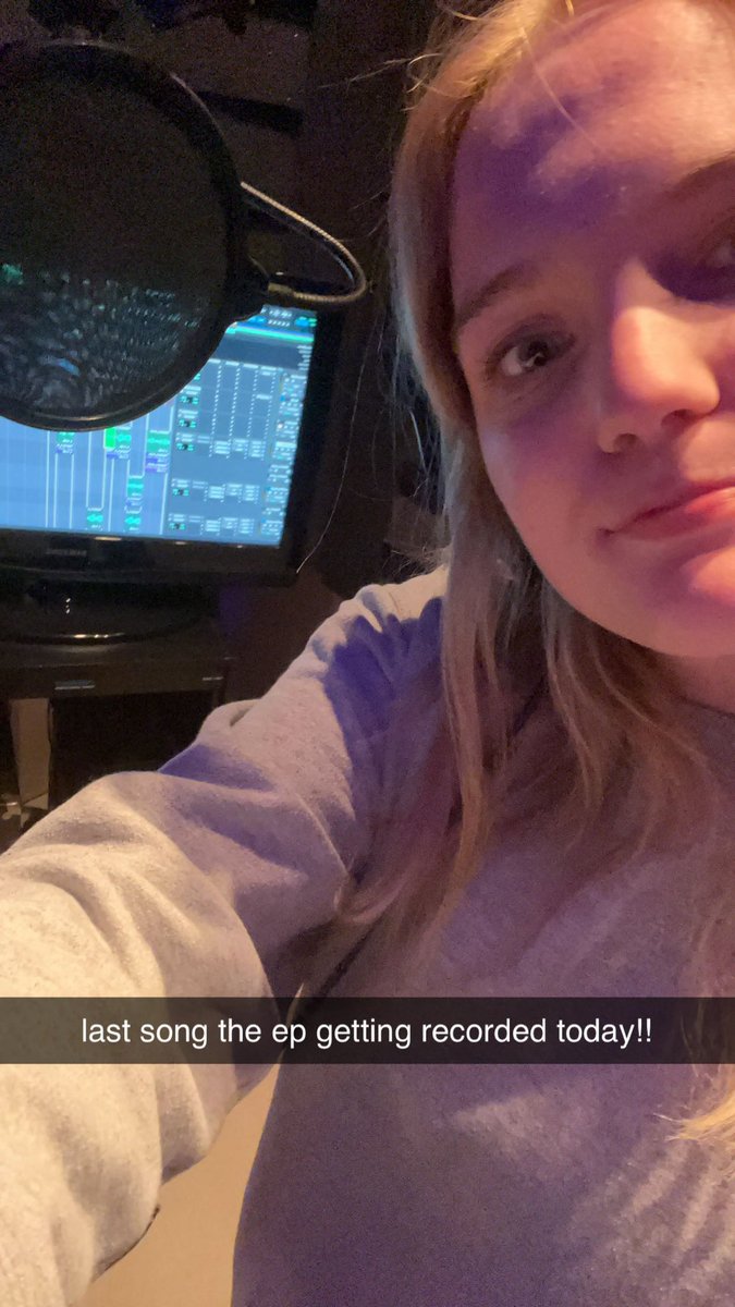 haley barth tweet media