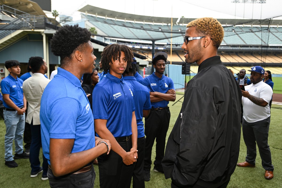 Dodgers Foundation (@dodgersfdn) on Twitter photo Today, in partnership with the <a href="/Dodgers/">Los Angeles Dodgers</a> Community Relations and Black Action Network teams, we hosted our 3rd Annual Juneteenth Circle with <a href="/BCrusade/">Brotherhood Crusade</a>. Celebrating #Juneteenth allows us to honor the resilience, strength, and cultural contributions of the Black community. Today, in partnership with the <a href="/Dodgers/">Los Angeles Dodgers</a> Community Relations and Black Action Network teams, we hosted our 3rd Annual Juneteenth Circle with <a href="/BCrusade/">Brotherhood Crusade</a>. Celebrating #Juneteenth allows us to honor the resilience, strength, and cultural contributions of the Black community.
