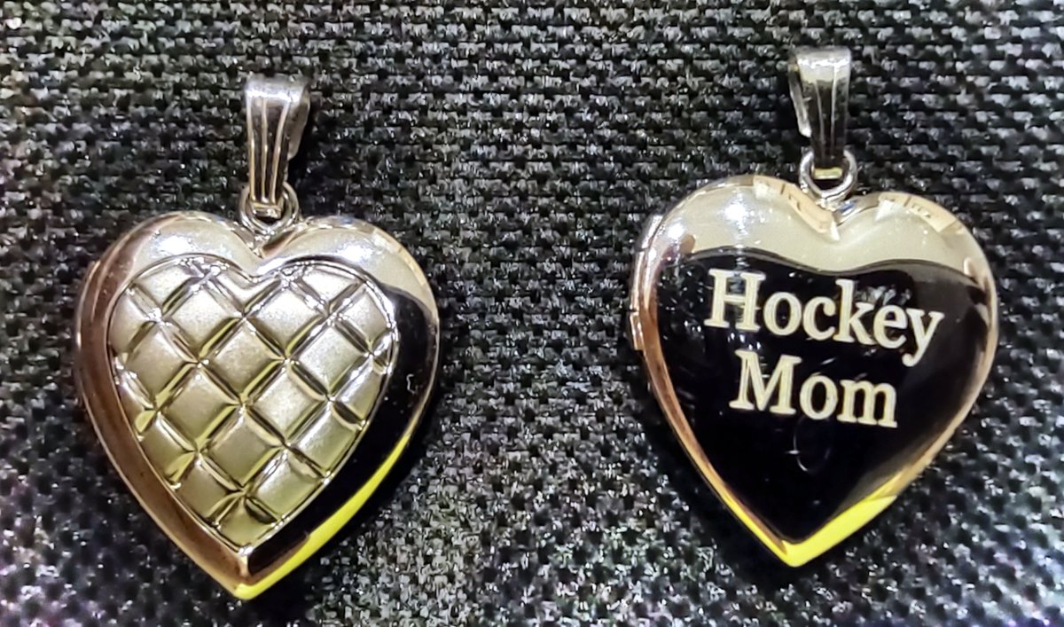 Who watches you play? 5:00 AM practice? Hockey Mom!

etsy.com/listing/136550…

#nhl #hockey #icehockey #silverjewelry #smallbusinessowner #smallbusiness #silverlocket #hockeymom #hockeymoms #hockeymomsrock #hockeymomlife #silverchain