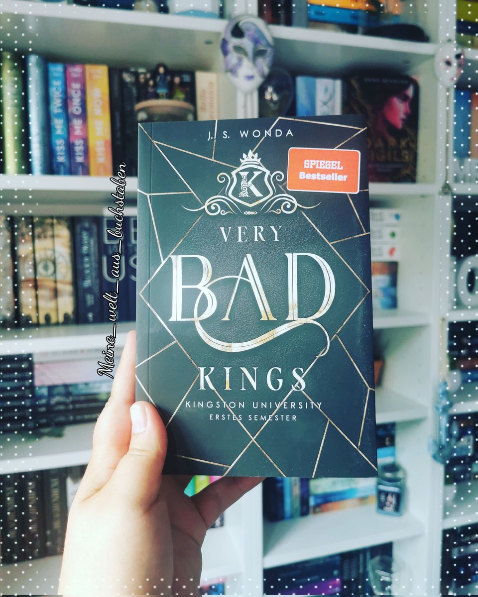 (Text und Bild könnten zum Kauf anregen) #buchvorstellung
Heute stell ich euch das Buch #verybadkings von @janes_wonda aus dem @nova_md_buchvertrieb vor 🖤
#novamd #jswonda #kingstonuniversity #erstessemester #booktok #bookClub #bookstagram