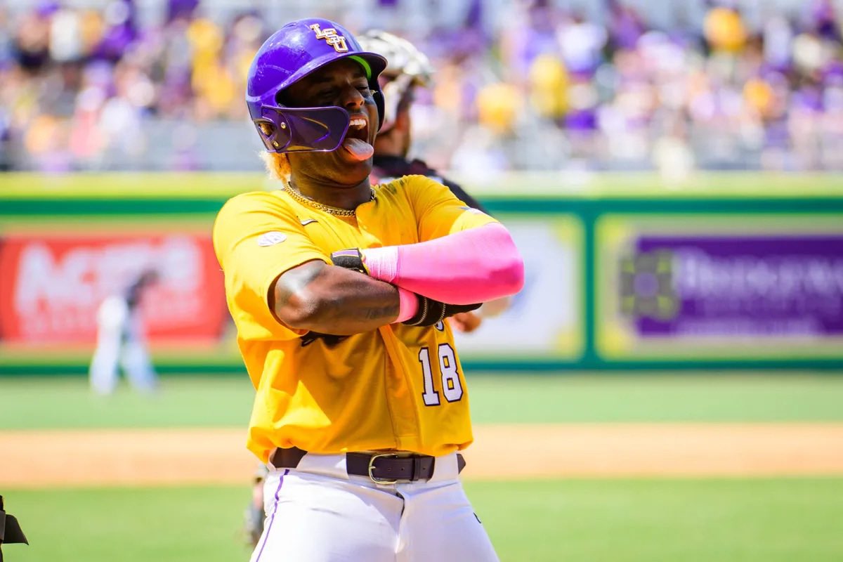 60ft6inLSUpod's tweet photo. 🚨 OUT NOW | CWS Preview: LSU vs Tennessee
🗣️ @Cdemouy x @J_Cross2146 & @Jeezy901 from IOTB pod
🏟️ Breaking down Tenn/LSU..these guys crushed it!
🎯 Hitters/Bullpen factor
🔮 Predictions-another close one?
📺 YouTube:https://t.co/7XDoV0TtQh
🎙️ Pod:https://t.co/nTbaZ4zYvZ
#LSU https://t.co/MappRWuCWQ