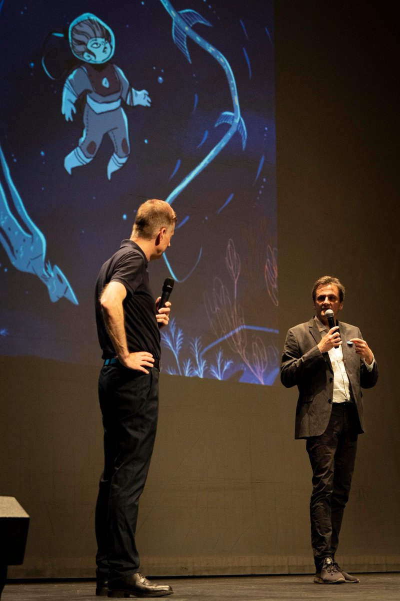 PascalMeriaux's tweet photo. [2/4] ... D’un monde à l’autre, consacrée à l’ensemble de l’œuvre de Chloé Cruchaudet (@delcourtBD), et du prochain concert en partenariat avec @ORCHESPICARDIE de Picardie dirigé par Pierre Brouchoud, qui verra @FredericMaupome  et @lea_maze_bd mettre en images et en livre... https://t.co/QrhzarmbOQ