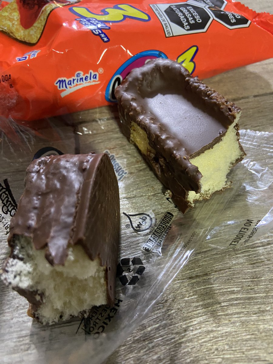 netomondrix's tweet photo. Qué onda @Marinelamx avisen que ya no traen relleno y regresen el dinero extra que se ahorran en ese lote @Profeco https://t.co/JhDPNstRD4