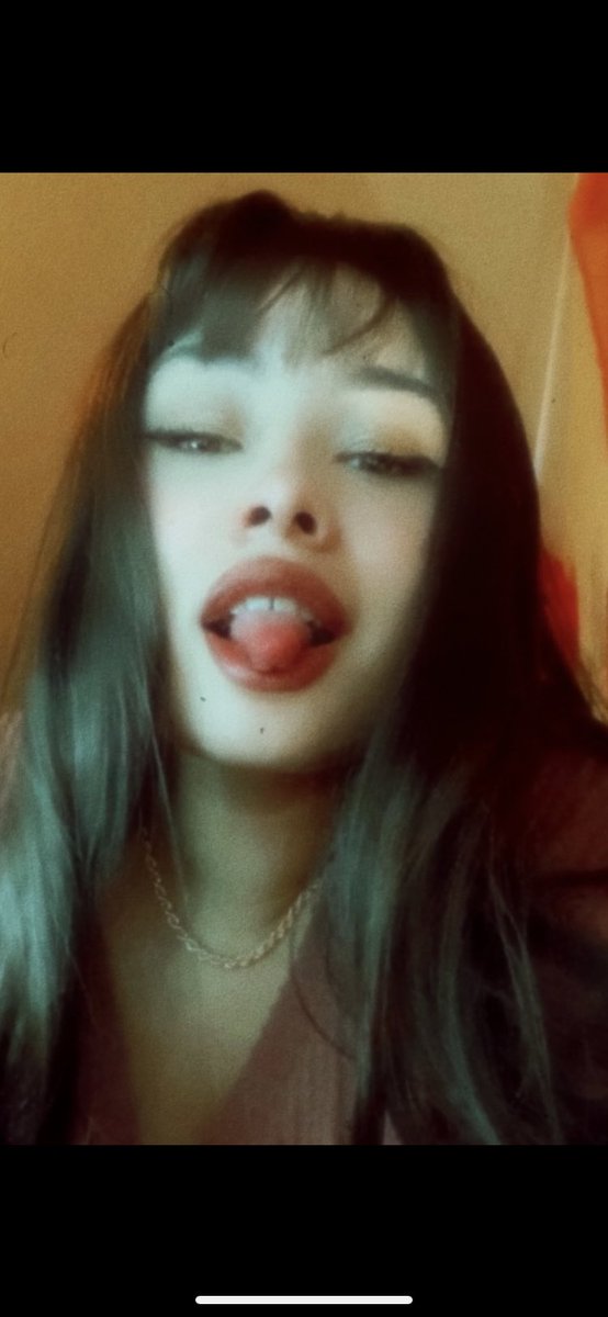 MayiviiCom's tweet photo. Yee selfie day aaah 👉🏼👈🏼😳 

#FFXIVSelfie • https://t.co/URyT8rLOHC