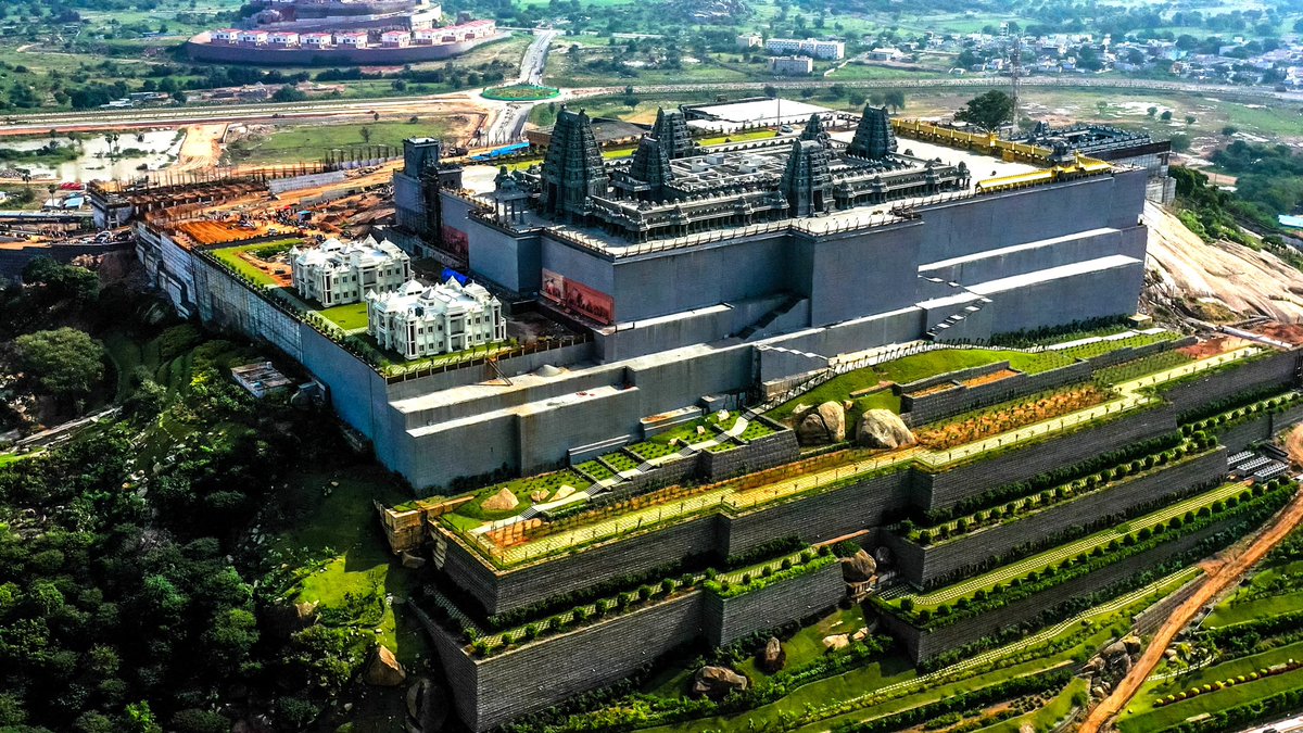 mb_telangana's tweet photo. Another day, another milestone for #Telangana. ✌🏼

#MissionBhagiratha congratulates Ministry of MA & UD for achieving what no other state in India has achieved till date.

Telanagana grabs 5 Green Apple Awards from London based non-profit organisation, The Green Organisation for “International Beautiful Buildings category”⛪️

@SmitaSabharwal @EDRBRS 
#TriumphantTelangana