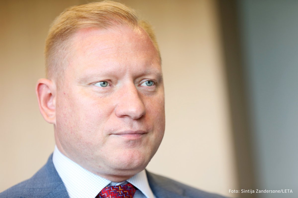 Kā vērtējams atbildīgo struktūru darbs cilvēku drošības garantēšanai? Par šo un citiem tematiem pēc plkst. 7.50 saruna "Rīta Panorāmā" ar LZAP priekšsēdētāju Jāni Rozenbergu.