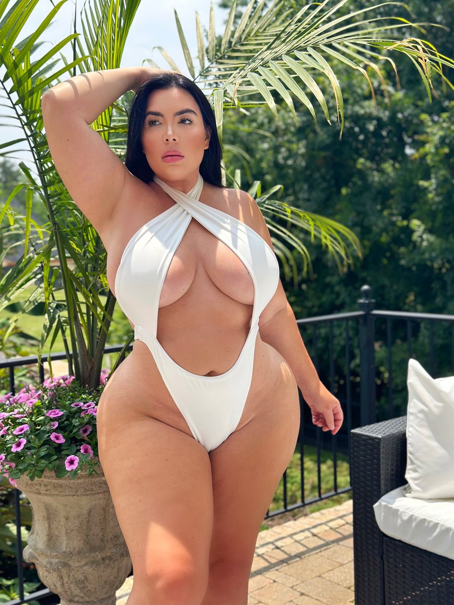 Summer vibes 🤍 

mylink.fans/nicole